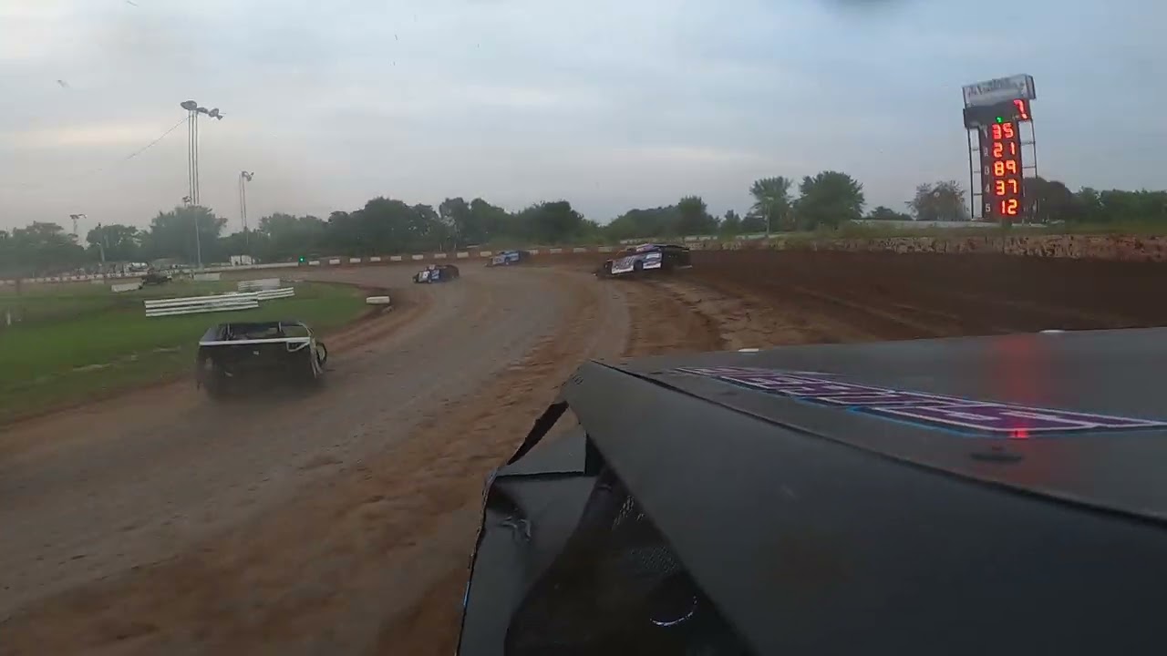 heat red cedar speedway