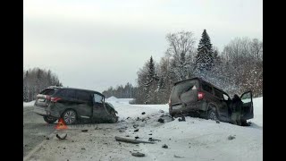 В лобовом ДТП в Карелии скончался водитель Mitsubishi