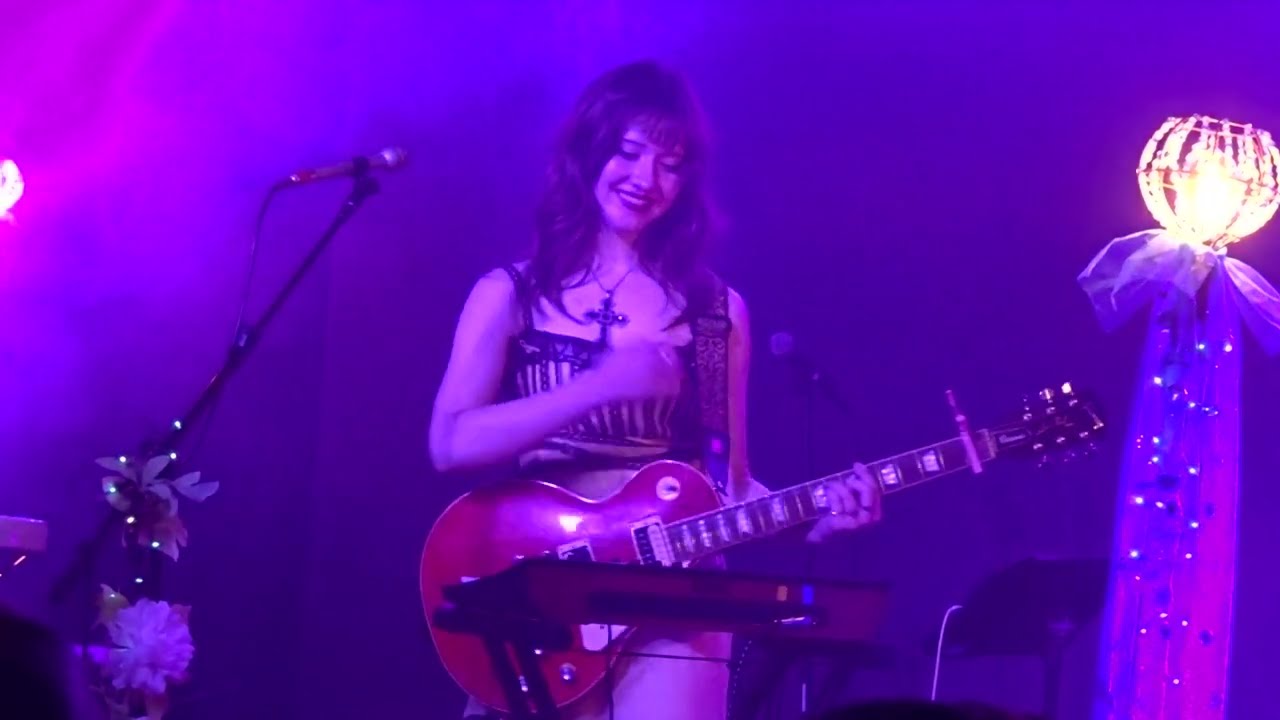 Solya -Is This Love?- Paper Tiger 3-6/26 (9)