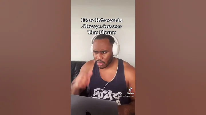 How Introverts Answer The Phone #shorts #introvertsbelike