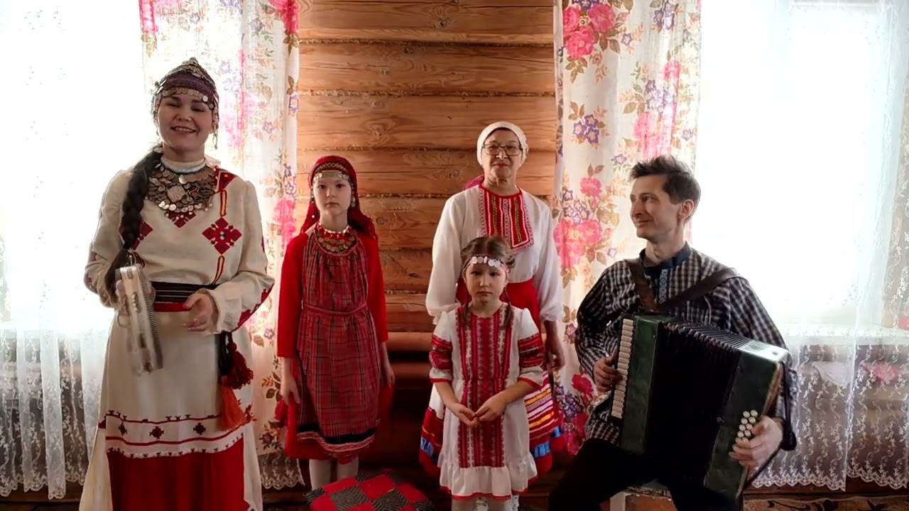 Йӱржо йӱреш, Щумар щавать! Марийская и чувашская народная песня!