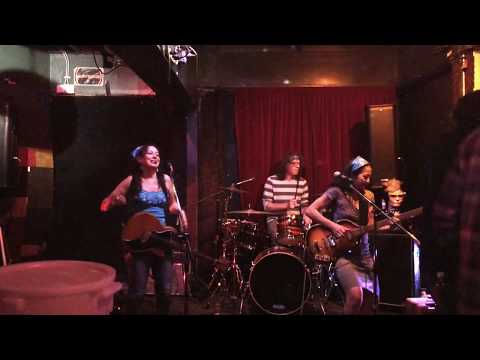 Avalanche Lily Live at Slim's 99 Luftballons