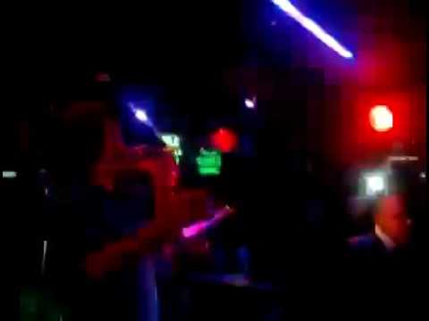 Pobre de ti - Chino y su gala & Betty Bullet