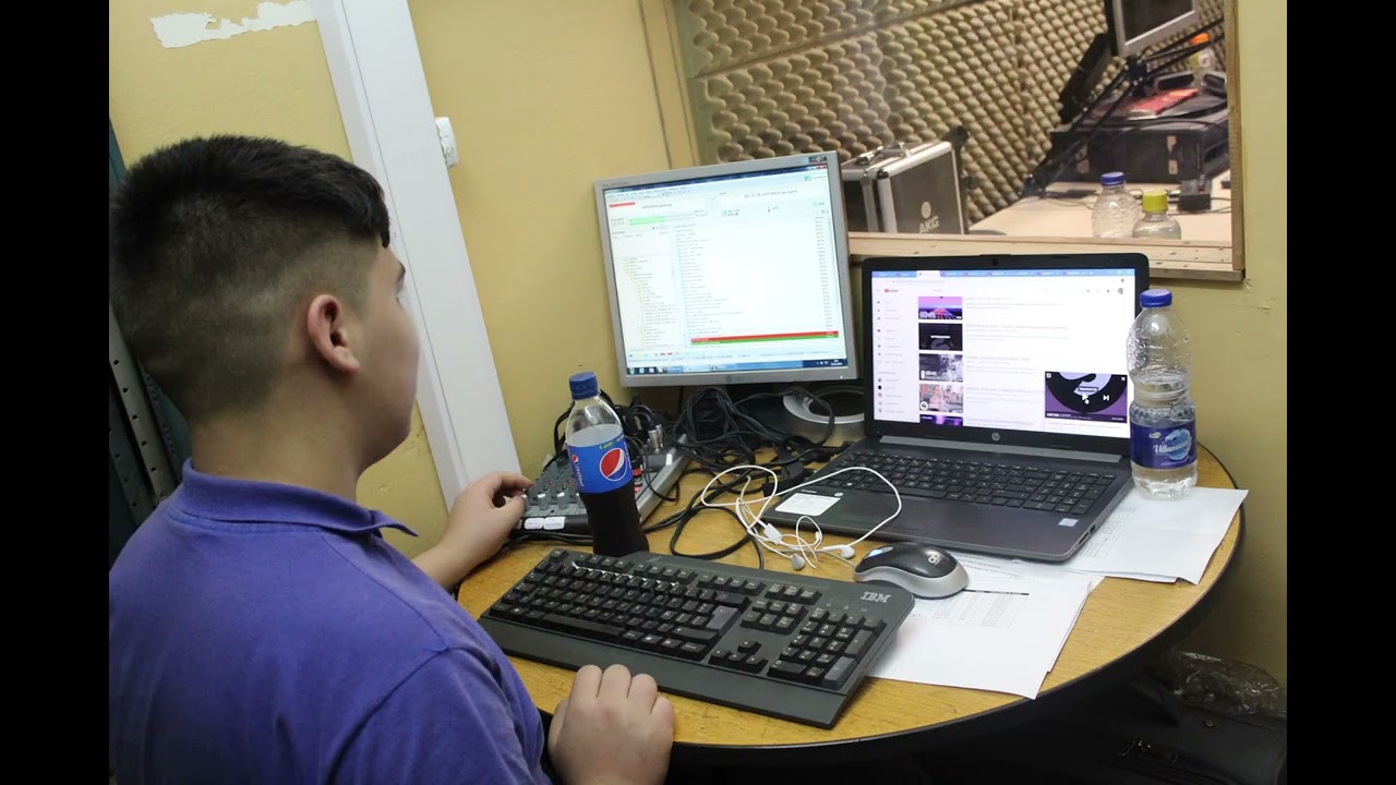 La radio escolar mediante la historia radial