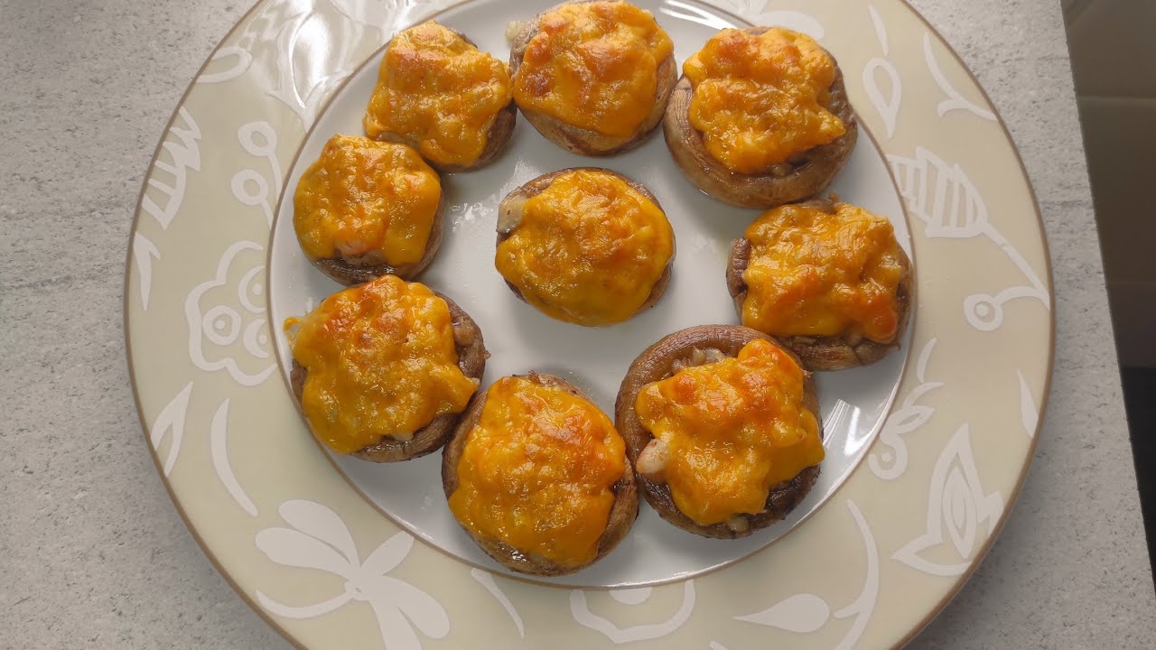 CHAMPIÑONES RELLENOS DE  GAMBAS  AL AJILLO