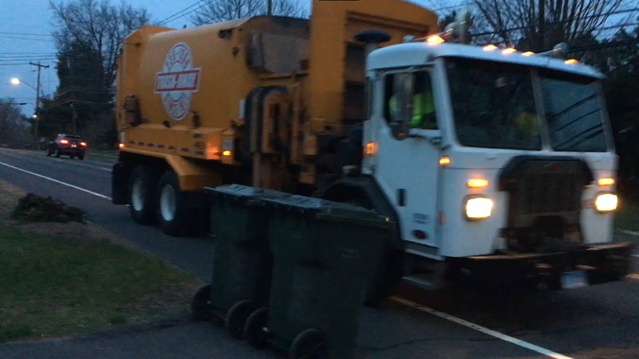 Peterbilt 520 Labire Automizer ASL On Trash A19 - YouTube