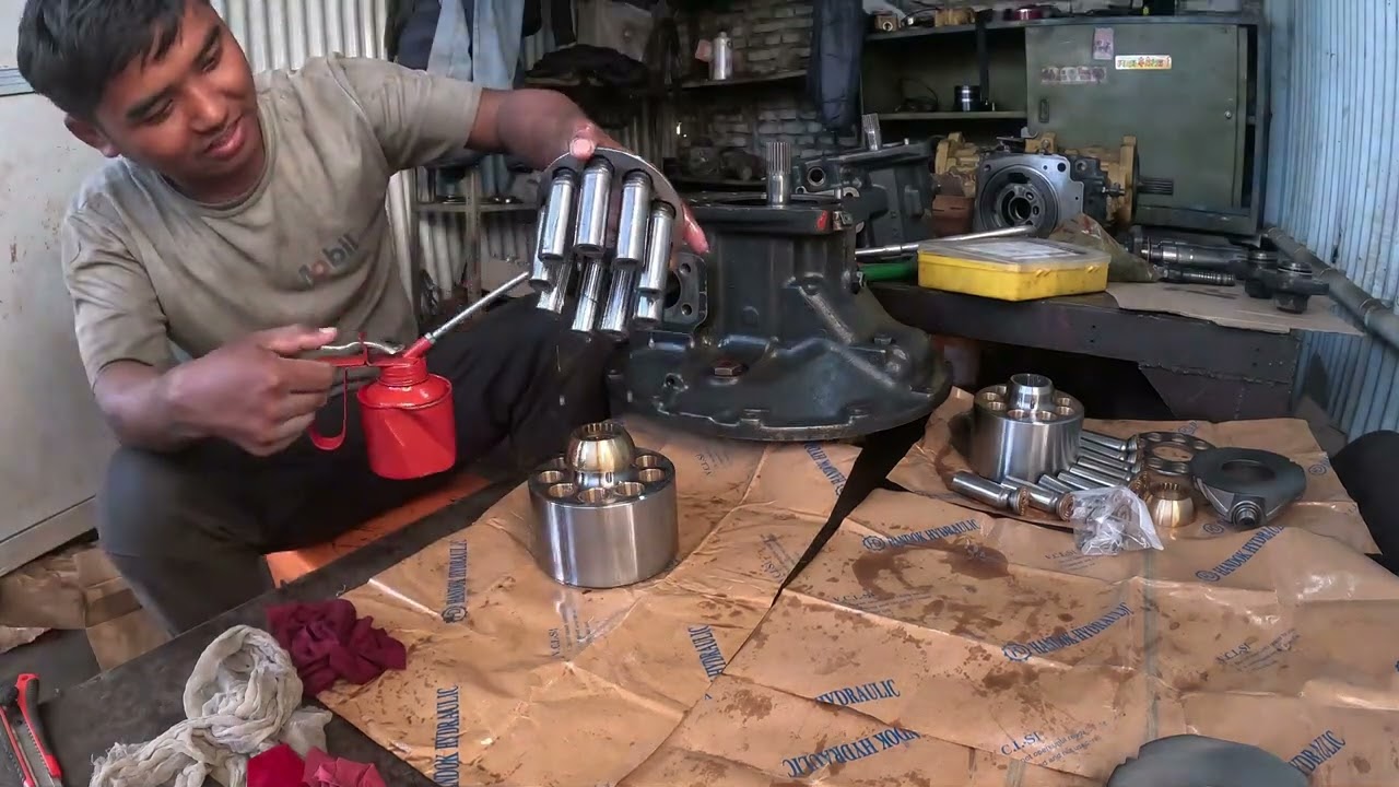 KOMATSU PC200-8 Hydraulic pump Assembly & All parts repair.