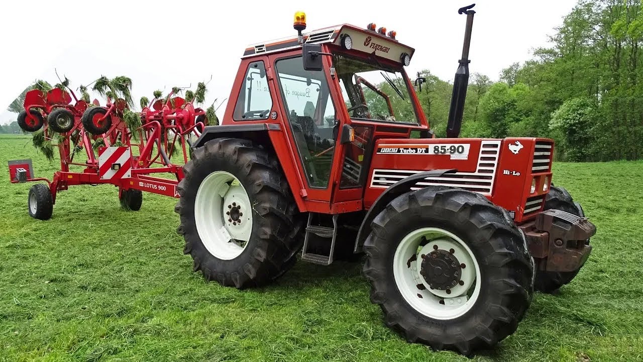 Tedding Grass | Fiat 85-90 Turbo DT + Lely Lotus 900 | Van Brummelen | 2019
