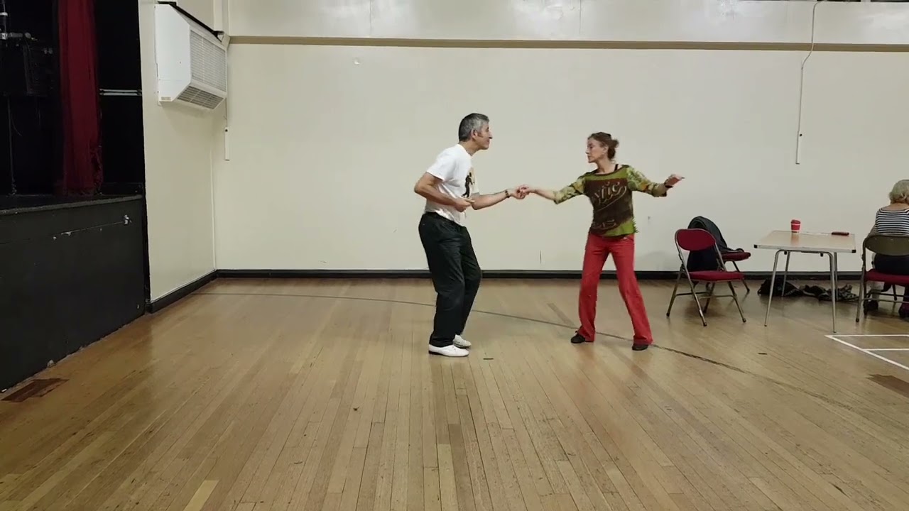 Intermediate class Swing Dance Beconsfield, Curzon Centre with Simon Selmon & Nina Daines 2022.10.11