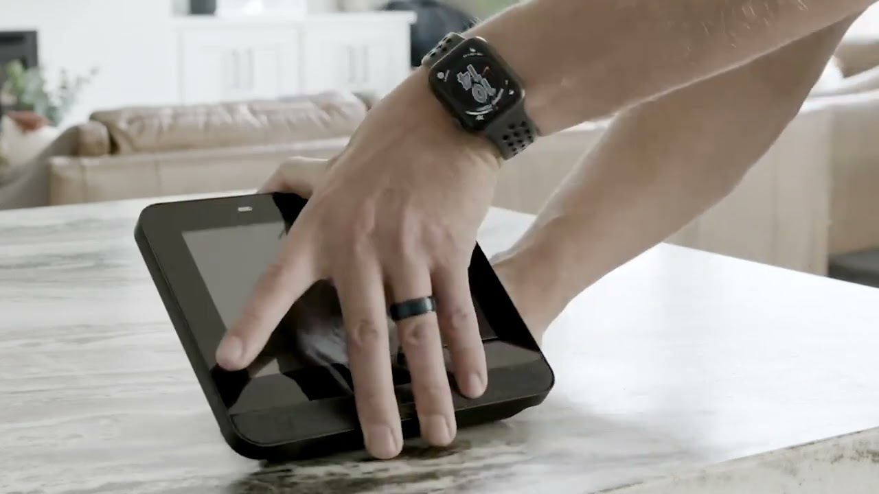 IQ Panel 4 -  Smart mounting!