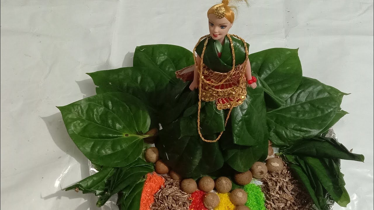 Rus pornosi: talabalarni vasvasaga soladi Oriq va semiz lesbian porno