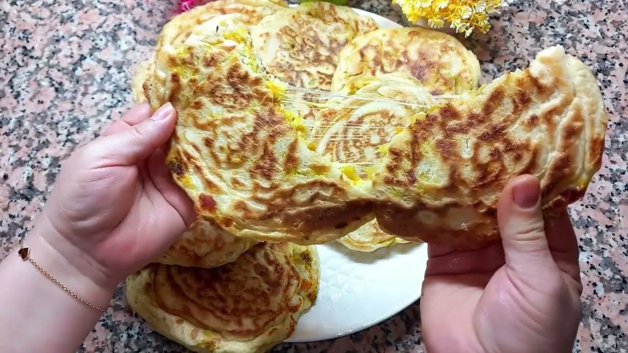 فطائر المقلاة السحرية بدقيق 90 بدون عجن نتيجة روعة بحشوة لذيذ وسهل 