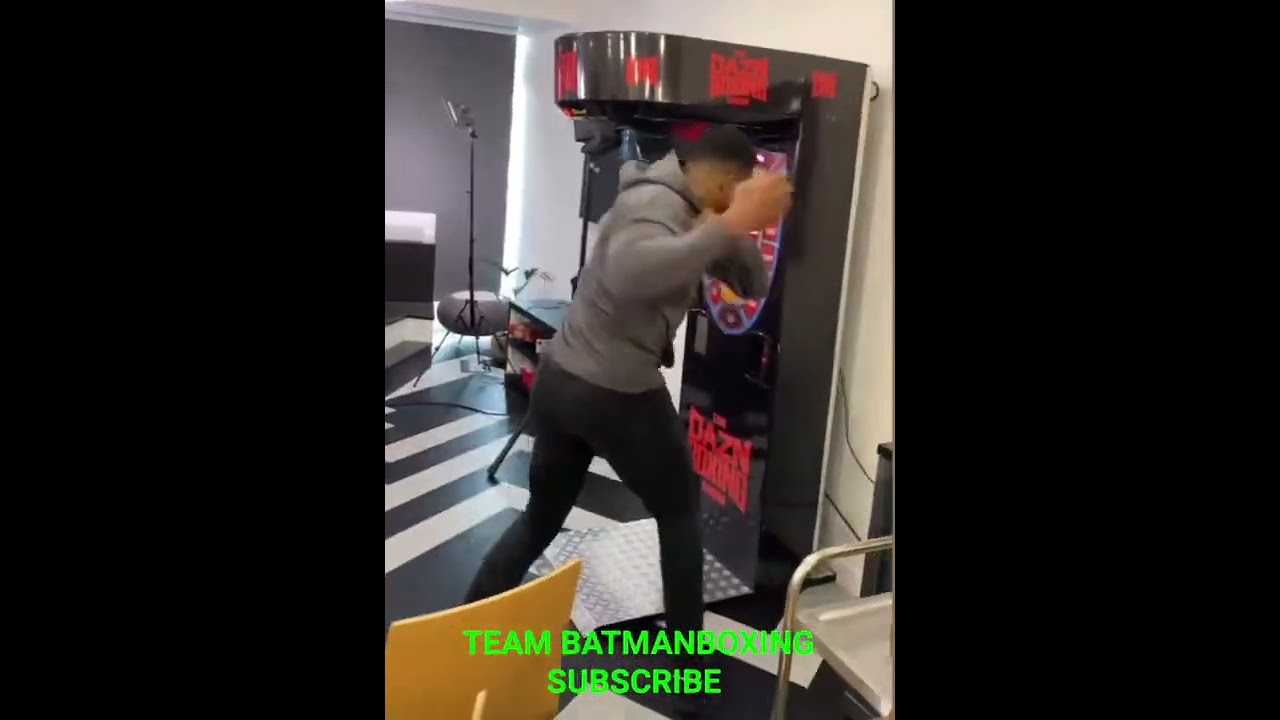 ANTHONY JOSHUA ON THE PUNCH MACHINE