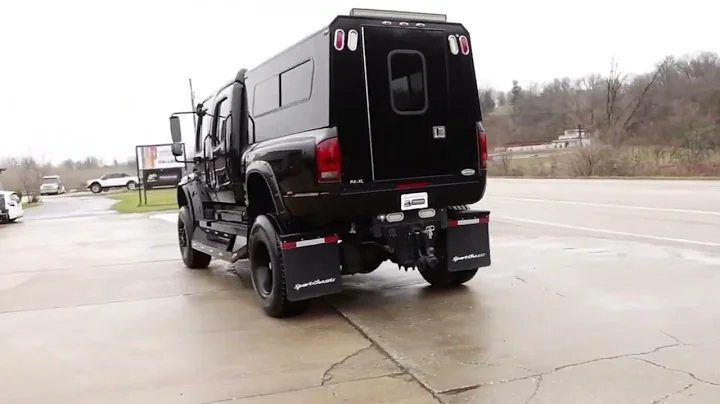2011 Freightliner Sportchassis P4XL Cummins - Ultimate Hauler