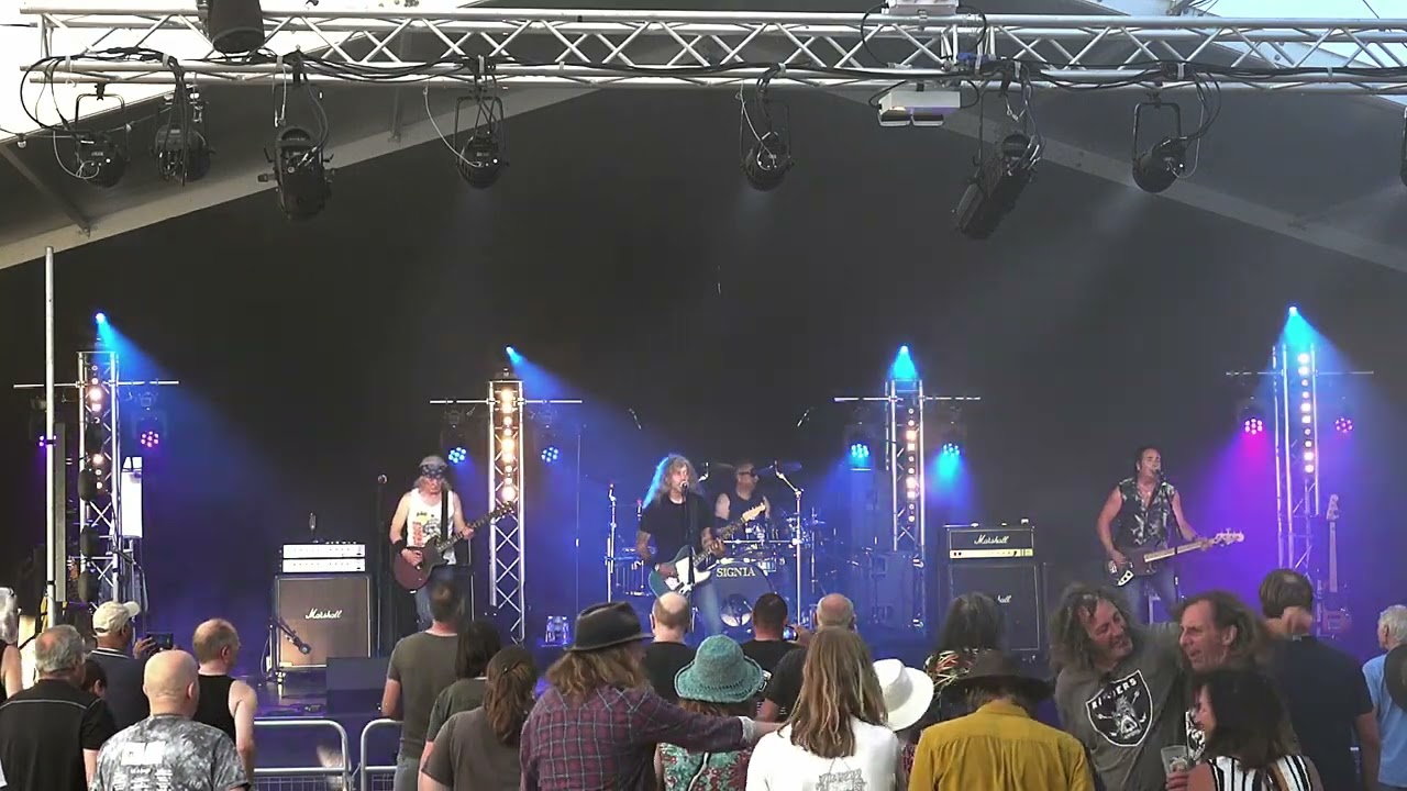 Quo Connection play "Little Lady" and "Rockers Rollin'" (HD) Nene Valley Rock Festival 3rd Sept 2023