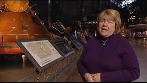 How much room is inside the Mercury, Gemini, and Apollo spacecrafts?