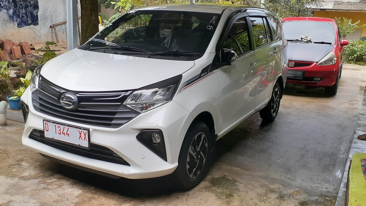 Daihatsu Sigra R Deluxe M/T 2023