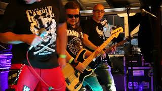 N.V.Ú. - Döbří höllubi