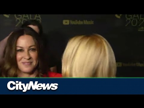 Alanis Morissette reflects