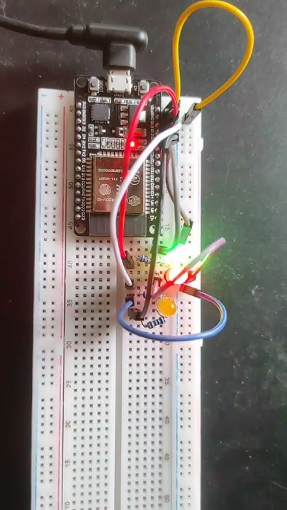 GPIO pins of ESP32 with 3 LED Blinking example using Micropython - YouTube