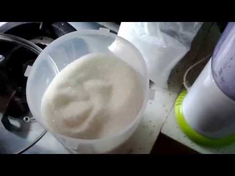 How To Make Powdered Sugar Using Granulated Sugar and a Blender