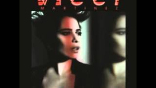 Vicci Martinez - Come Along