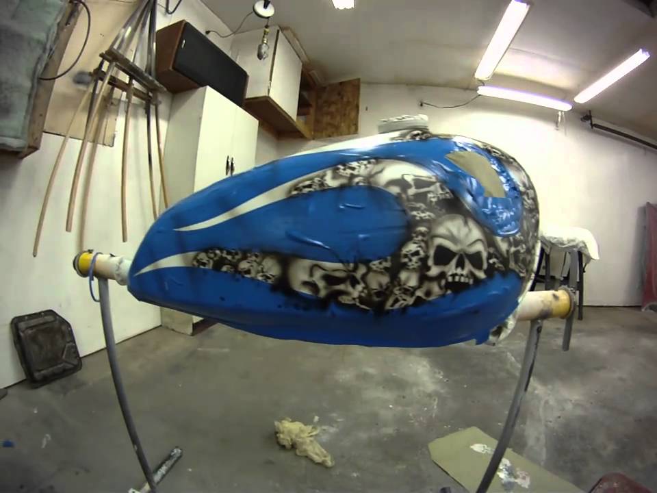 airbrushing flames and skulls on a xt500 gastank part 3 YouTube