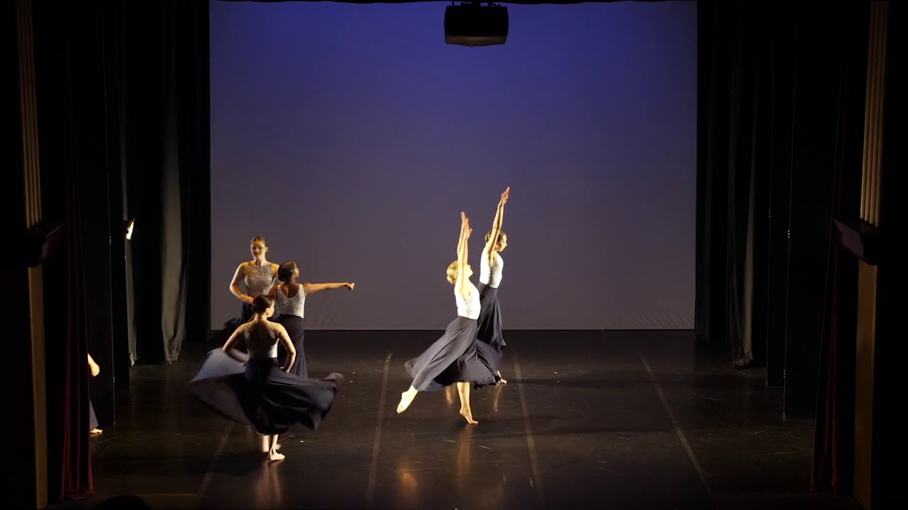 Contemporary montage from 2018 showcase contemporary art ตัวอย่าง