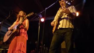 Patty Griffin och David Pulkingham - &#39;There Isn&#39;t One Way&#39;﻿