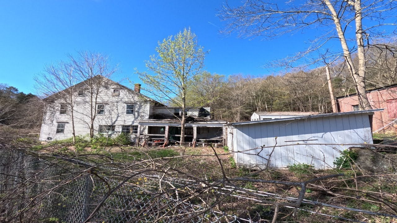 Abandoned Foreclosed CT House & Metal Machining Plant Buildings Inside Explore Full Of Vintage Items