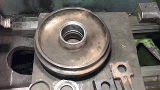How to repair excavator wheel and shaft bearing