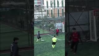 wait for the ending 😂 #football #soccer #funnyfootball #fail #shorts #viral #fyp #footballshorts