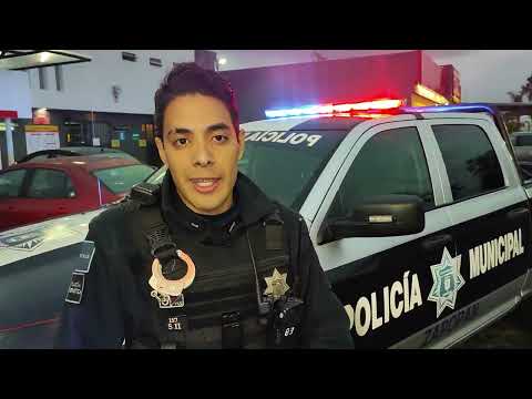 Policías de Zapopan apoyan a mujer en labor de parto en vía pública