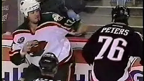 Andrew Peters vs Matt Johnson