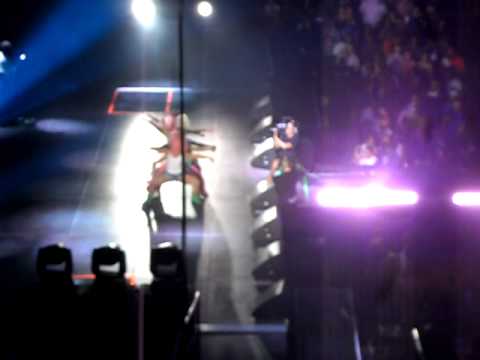 Super Bass Nicki Minaj Live, Scott Trade Center Sa...