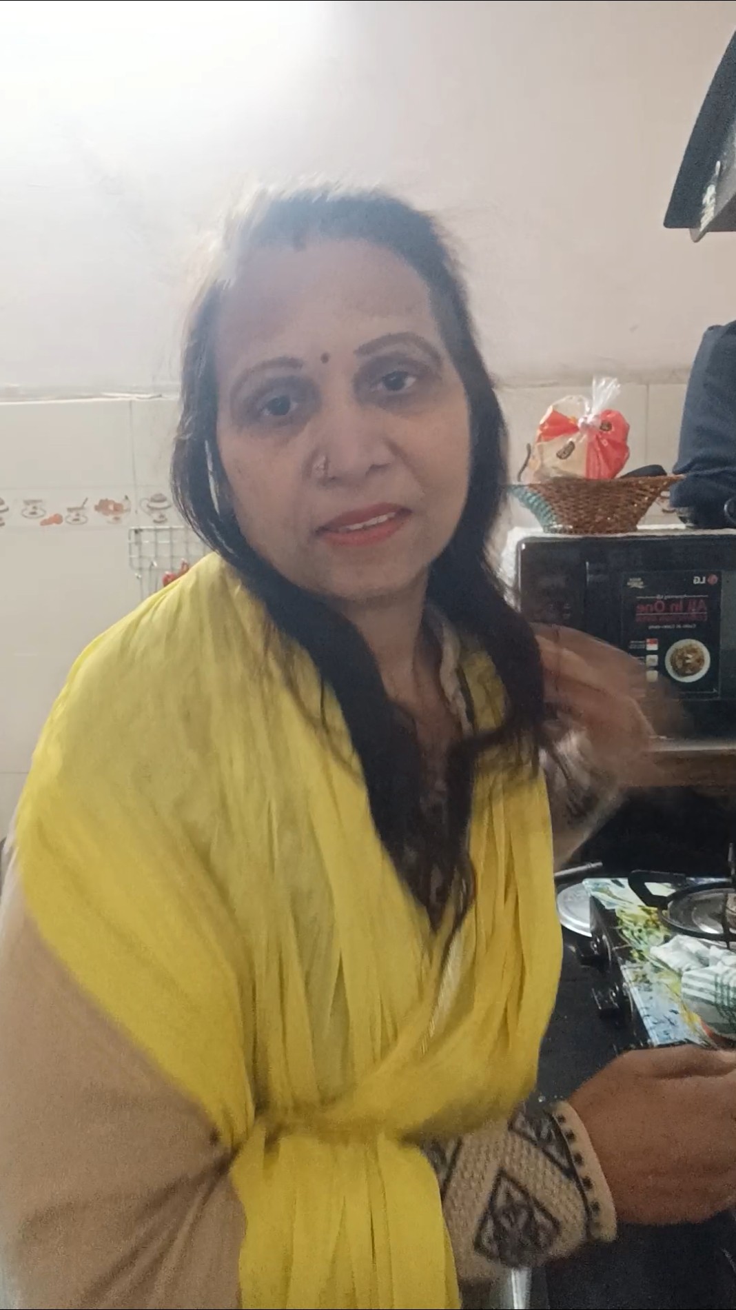 🏚चुटकुलों का घर😜 - ShareChat