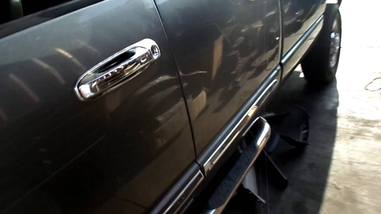 2006 Dodge Ram 2500 AC Problem Dash Removal Video 2. - YouTube