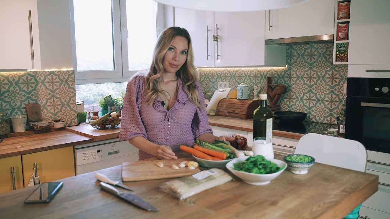 Thai zöldséges-kókusztejes rizstészta egytál (Vendégfőztem a Tv2-nek)