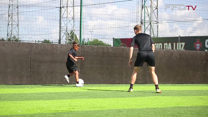 Tottenham Hotspur FC 9 Year Old WonderKid Ramell C...