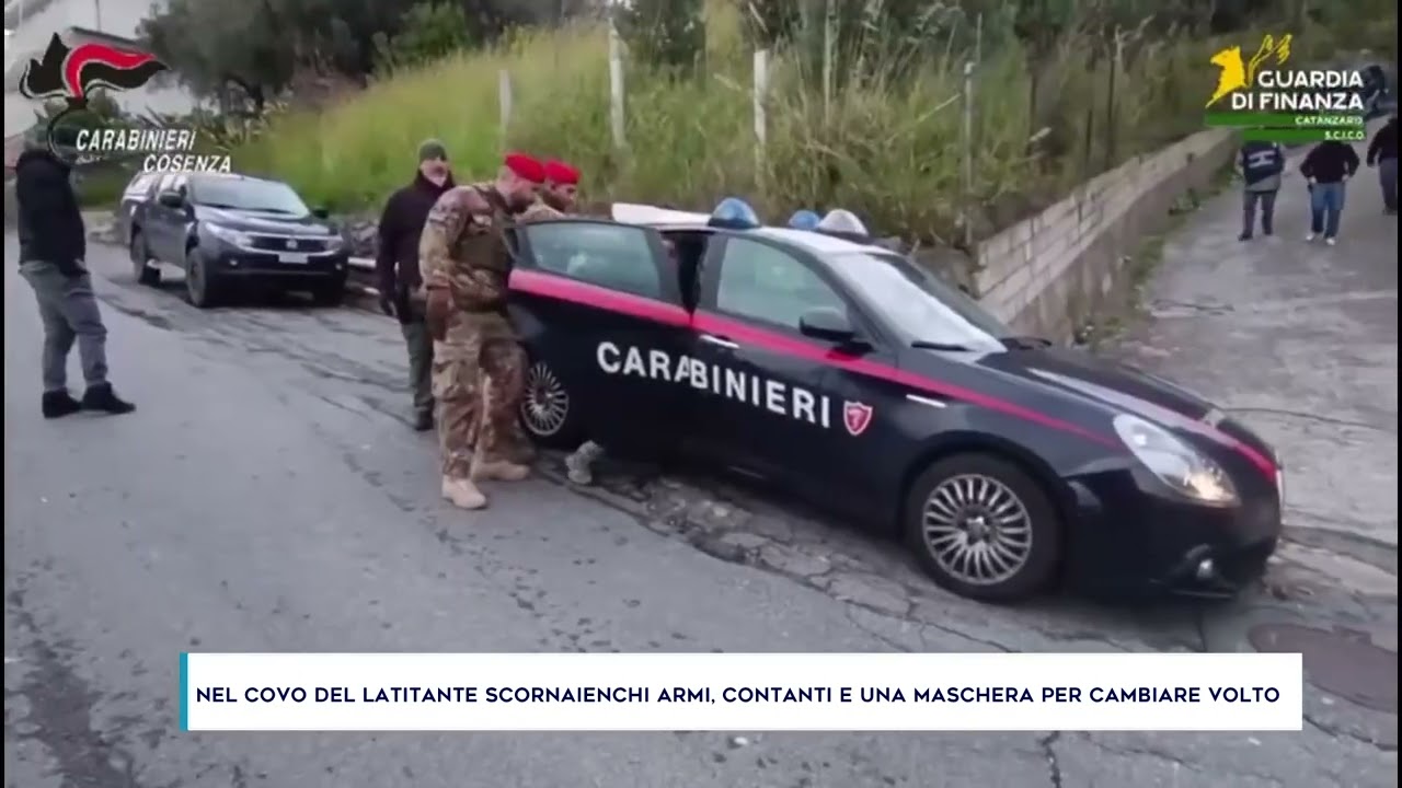 NEL COVO DEL LATITANTE SCORNAIENCHI ARMI, CONTANTI E UNA MASCHERA PER CAMBIARE VOLTO