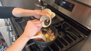 Hmong cooking: baked fish with tomato sauce/ civ nqaj ntseg