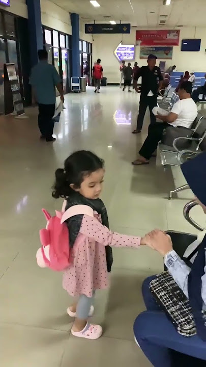 Nunngu bis di terminal tirtonadi solo #terminal #bus