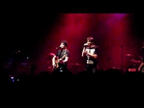 Eiffel + Bertrand  Cantat - A tout moment la rue - Live @ Le Krakatoa