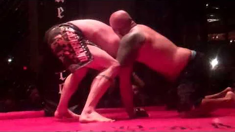 Finish The Fight: Fight of the Night Galen Bradley...