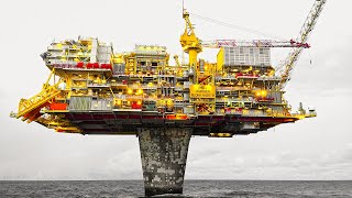 Life inside the BIGGEST oil platform in the middle of the ocean
