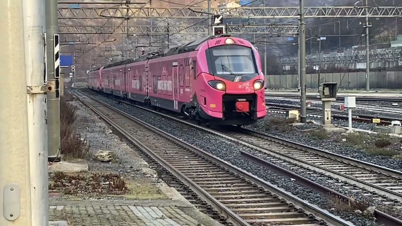 Treni mattutini a Ronco Scrivia