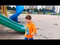 Çocuk parkında eğlenceli oyun zamanı. Oyun alanında kaydıraktan kaydı hayvanlarla oynadı #park #oyun