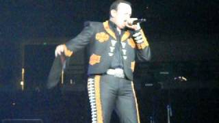 Pepe Aguilar...Cucurrucucu Paloma