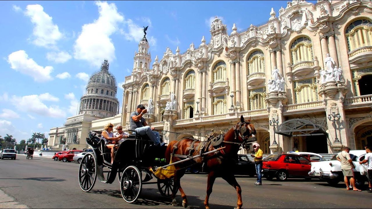 Paseo del Prado Ave., Centro Habana, Cuba photos. 1910 to present