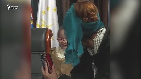 Додгоҳи Русия тифли тоҷикро ба оилааш баргардонд.Оилае, ки ӯро фарзанд хондааст, мухолиф аст